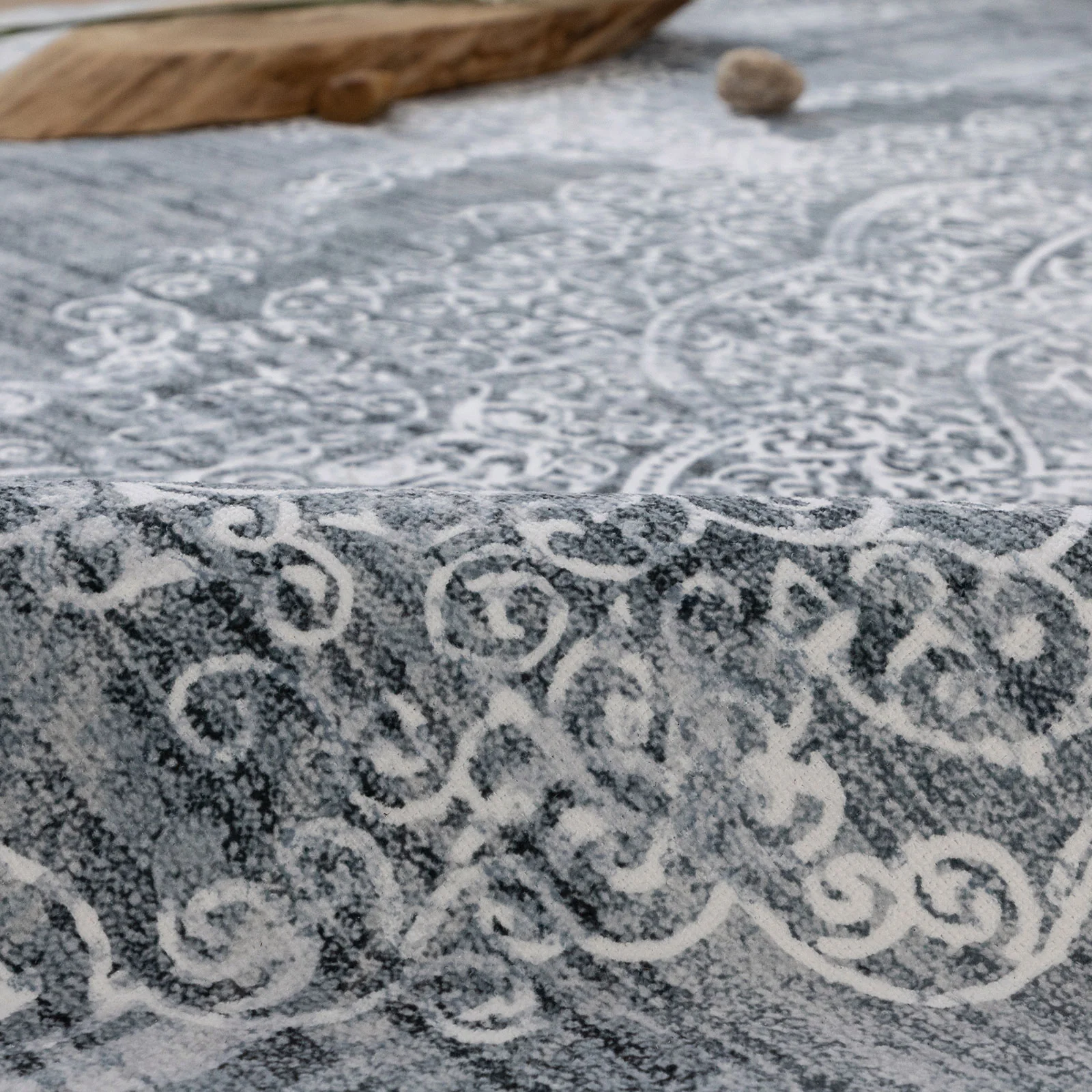 Extra Large Rug Silver Grey Slate Beautiful Paisley Medallion Carpet High Traffic Machine Washable - Image 26